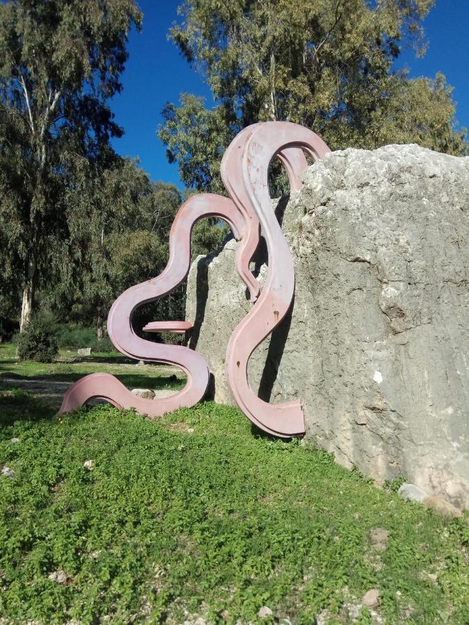 キリヤット・シュモナאצלנו - בגליל העליוןアパートメント エクステリア 写真